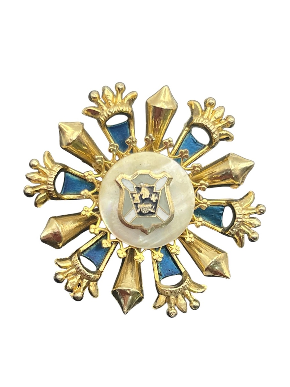 1940’s Coro heraldic shield gold tone blue enamel vintage brooch pin
